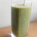 Koktajl owocowy z młodym jęczmieniem
