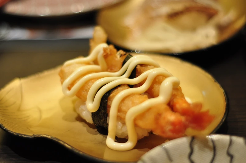 Jak zrobić sushi w tempurze? Podpowiadamy