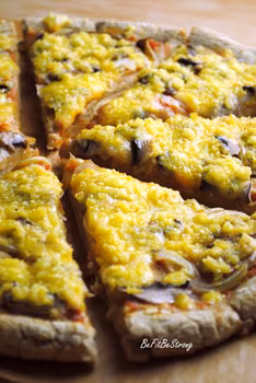 Pizza na żytnim spodzie (również w wersji wegańskiej)
