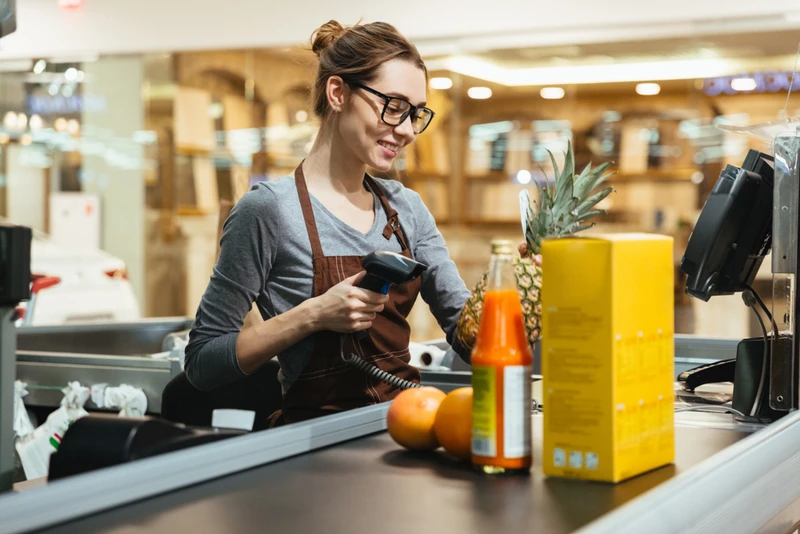Ciekawy pomysł na zabezpieczenie pracowników marketów przed koronawirusem