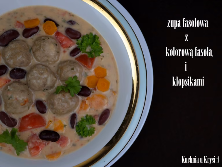 Zupa fasolowa z klopsikami