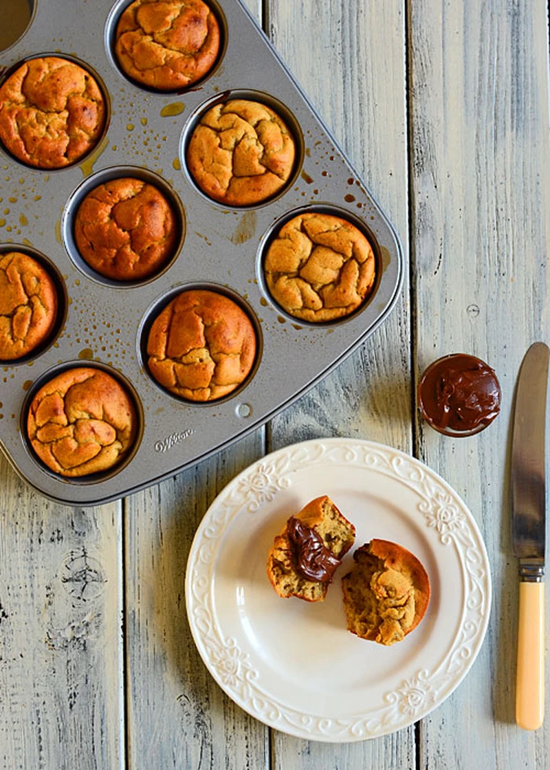 Muffiny bezglutenowe z masła orzechowego i bananów (bez cukru)