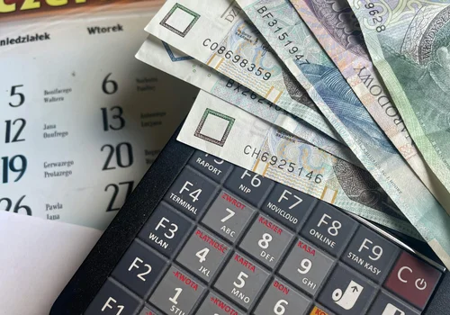 W 2026 r. trzynasta pensja dla pracowników na minimalnej? Sprawdź, jak to możliwe!