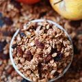 Granola jabłkowo-cynamonowa