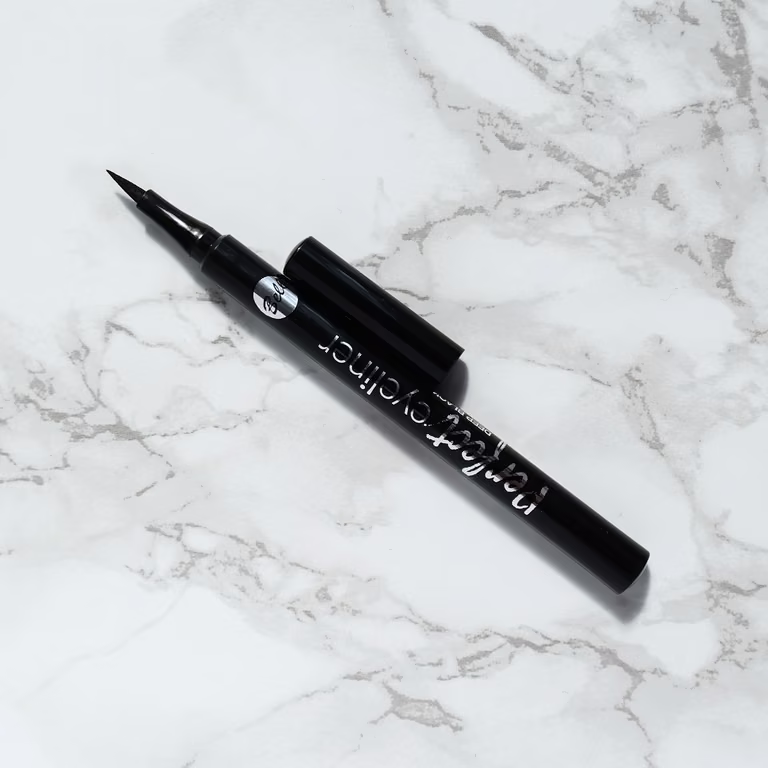 Nowość z Bell - Perfect Eyeliner dostępny w Biedronce!