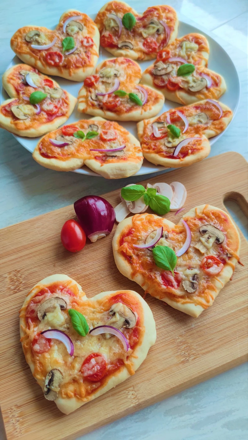 ❤️ Pizzerinki w kształcie serca ❤️ Błyskawiczne , bez wyrastania ❤️