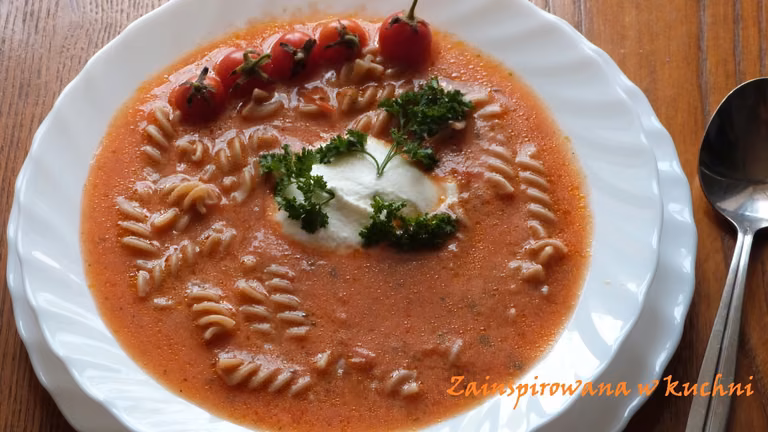 Pomidorówka ze świeżych pomidorów