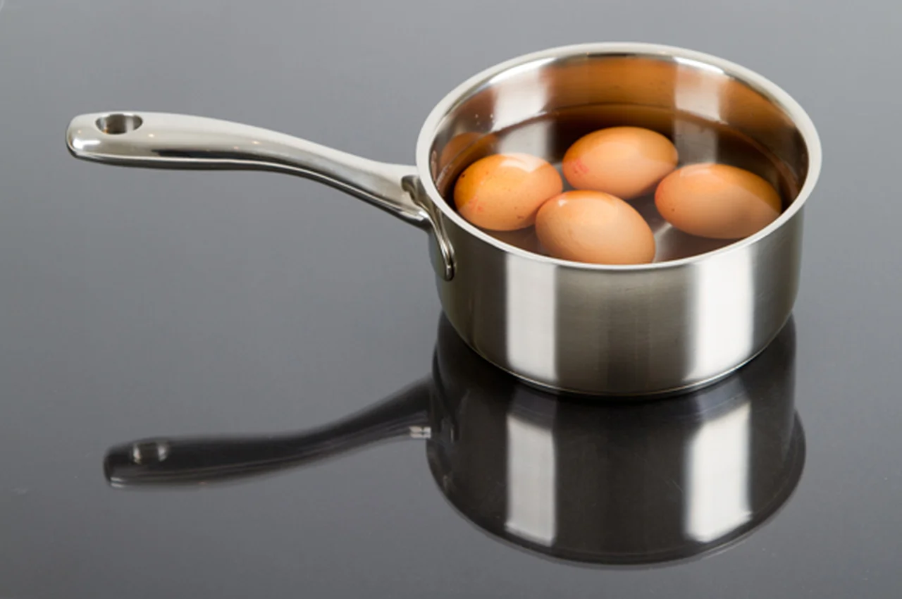 Nie wylewaj wody po ugotowanych jajkach