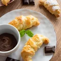 Rogaliki z ciasta francuskiego
