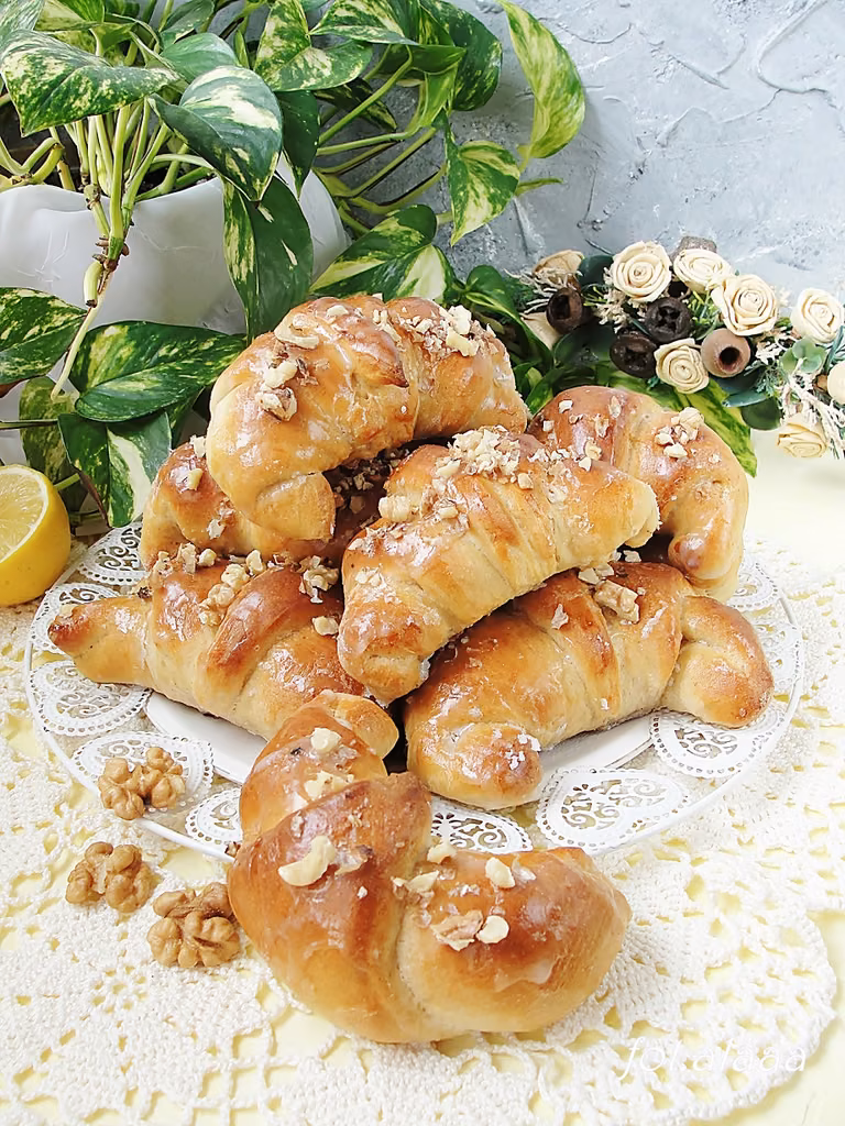 Rogaliki bananowe z nadzieniem jabłkowo orzechowym