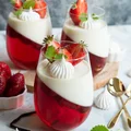 Panna cotta z truskawkami - Przepis od Po Prostu Pycha