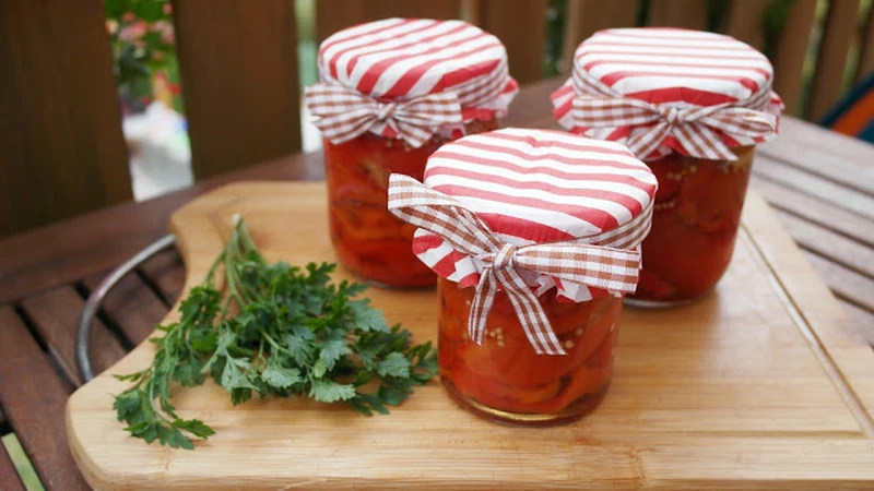 Pieczona papryka bez skórki z zalewie octowej