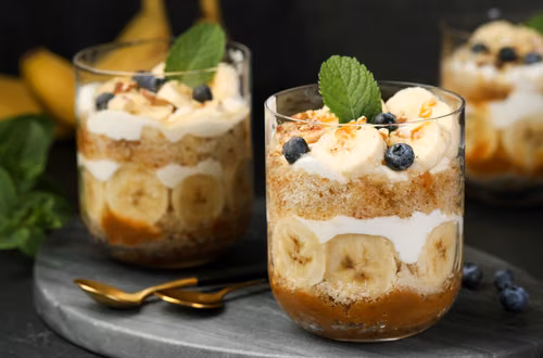 Banoffee w 4 składnikach – szybciej się nie da! Ten kremowy pucharek to hit!