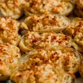 Pieczone ziemniaczki z pikantnym farszem