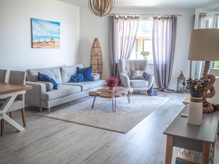 Jak zaaranżować apartament nad morzem?