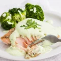 Pieczony łosoś w sosie wasabi - pomysł na zdrowy obiad