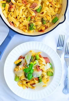 Makaron "carbonara" ze szparagami