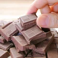 Co się stanie, jeśli codziennie będziesz jadła kostkę czekolady?