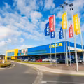 Ikea pomaga uchodźcom i chce dać im pracę!