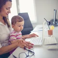 Czy można przyjść z dzieckiem do pracy? W niektórych przypadkach grozi kara grzywny lub nagana