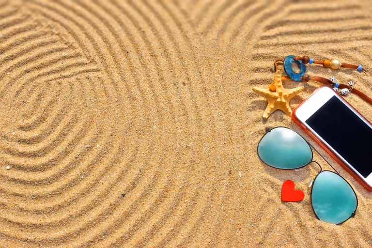 Jak zabezpieczyć się przed kradzieżą na plaży?
