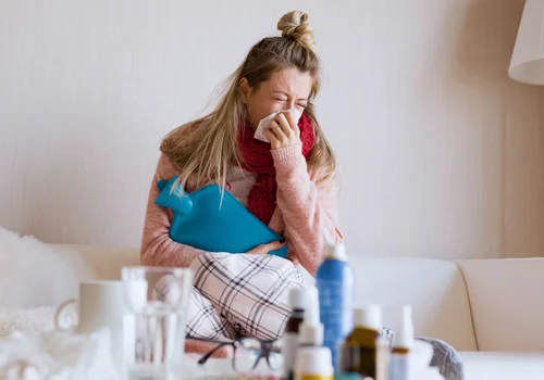 ZUS wprowadza nowe zasady L4! Szczegółowe kontrole i lista zakazów może zaskoczyć pracowników