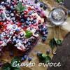 Ciasto drożdżowe z owocami lata