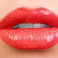 Czy Twój znak zodiaku powinien nosić czerwone usta? Oto kolory, które do Ciebie pasują!