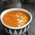 Zupa pomidorowa z pomidorów z puszki