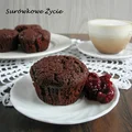 Muffiny czekoladowe z wiśniami prażonymi