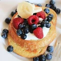 Tosty francuskie na słodko z owocami