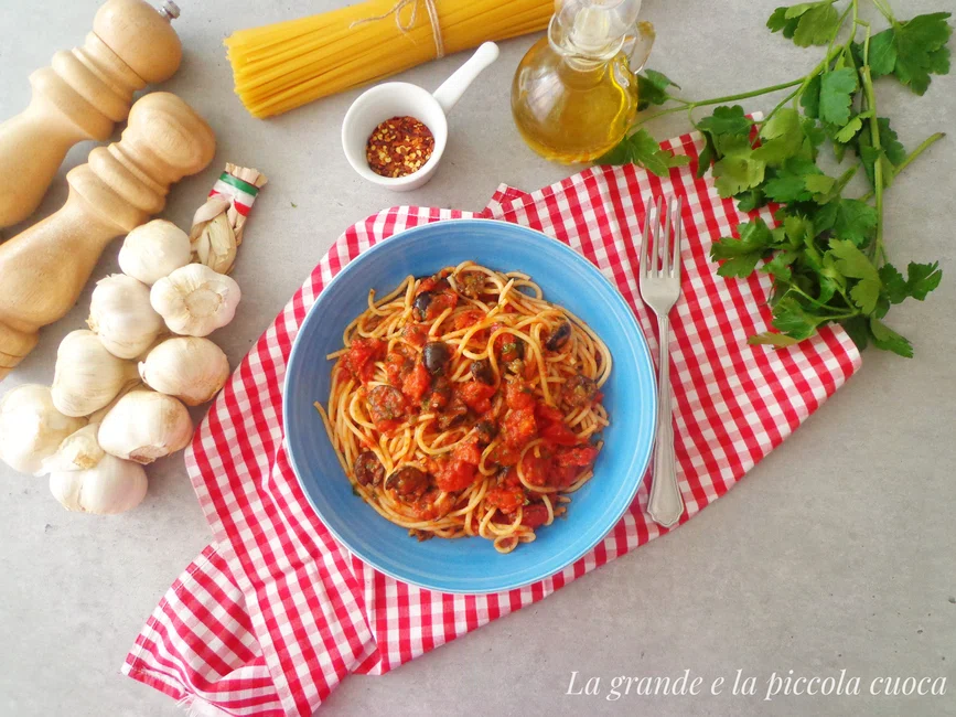 Spaghetti alla puttanesca - przepis krok po kroku