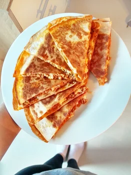 Quesadilla z mięsem mielonym