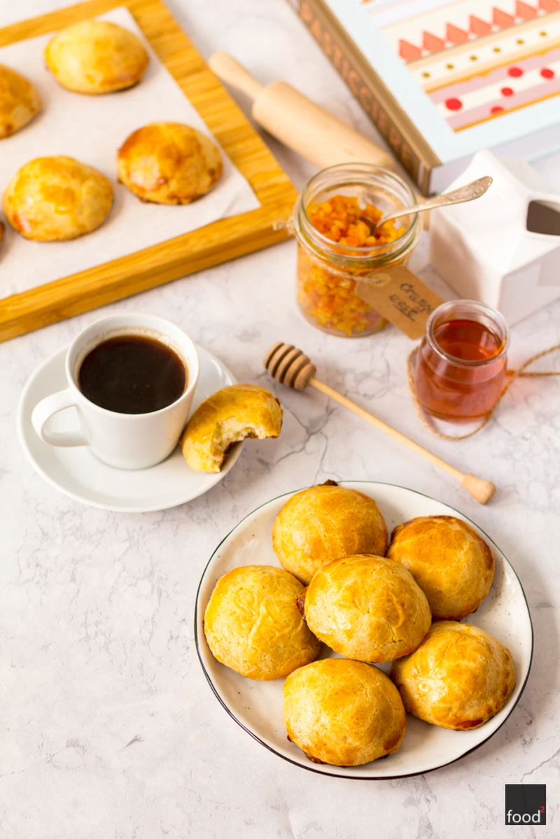 Sfogliatelle frolle - neapolitańskie kruche ciastka z semoliną i ricottą