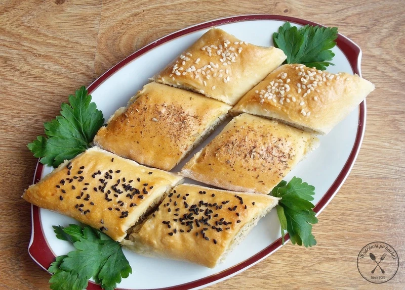 Krucho-drożdżowe paszteciki