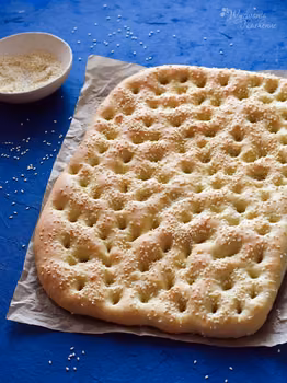 Grecki chleb Lagana