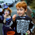 Czy osoba wierząca może obchodzić Halloween? 'Mój syn czeka na to cały rok, ale dziadkowie są przeciwni' - zastanawia się Karolina. [LIST]