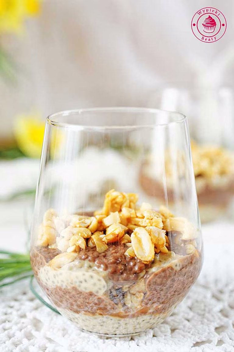 Pudding chia czekoladowo-orzechowy