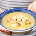 ZUPA Z CUKINII Z FETĄ I GRZANKAMI