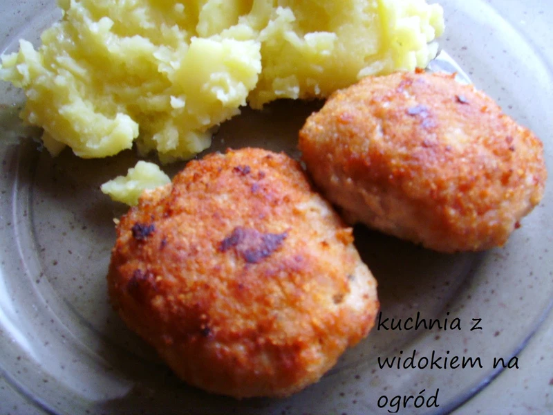 Kotlety mielone z udek kurczaka. Tanie i smaczne.