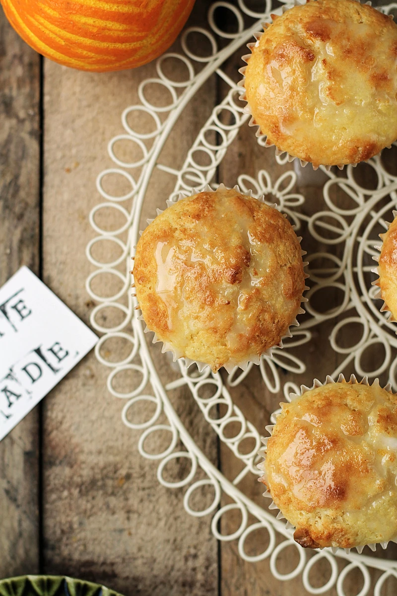 muffiny pomarańczowe z białą czekoladą