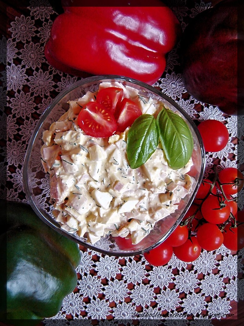 Pasta jajeczna z szynką