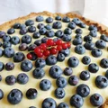 Tarta z budyniem i borówkami – najszybszy przepis :)