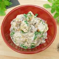 Tortellini w kremowym sosie z pieczarkami i karmelizowaną cebulą