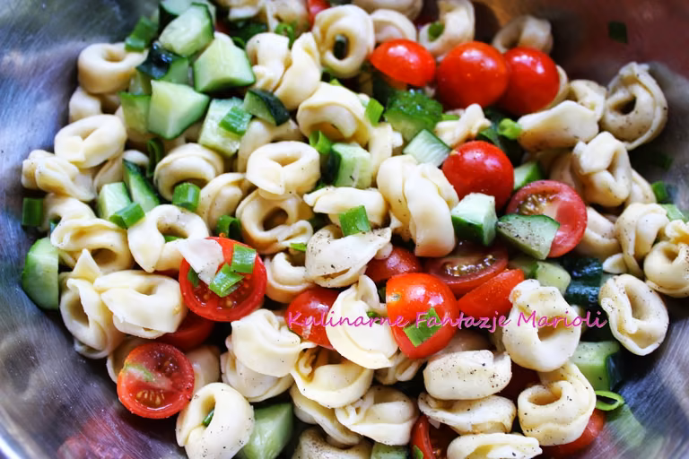 Sałatka z tortellini