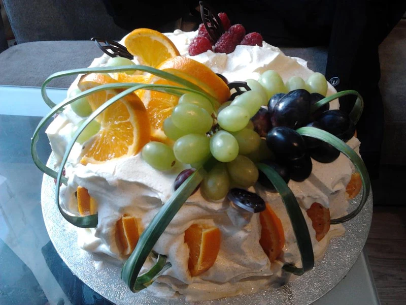 tort owocowo-smietankowy