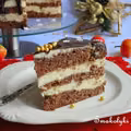 Tort piernikowy z masą serową
