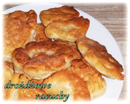 Postne racuchy drożdżowe (najprostsze, na wodzie, bez jajka)