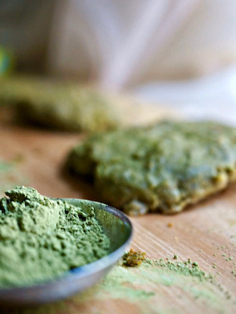 Kruche Ciastka z Zieloną Herbatą Matcha