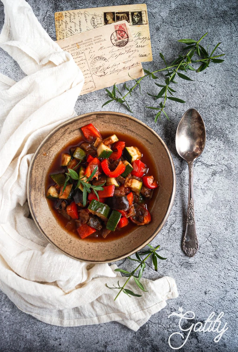 Ratatouille, warzywny gulasz (dieta dr Dąbrowskiej)